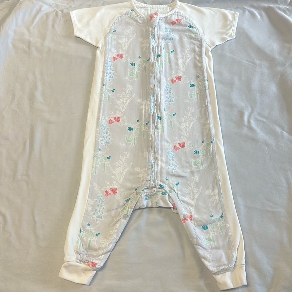 🐥 NEST Designs Rayon Bamboo Gray/White Sleep Sack Pajamas with Zip-Front Design